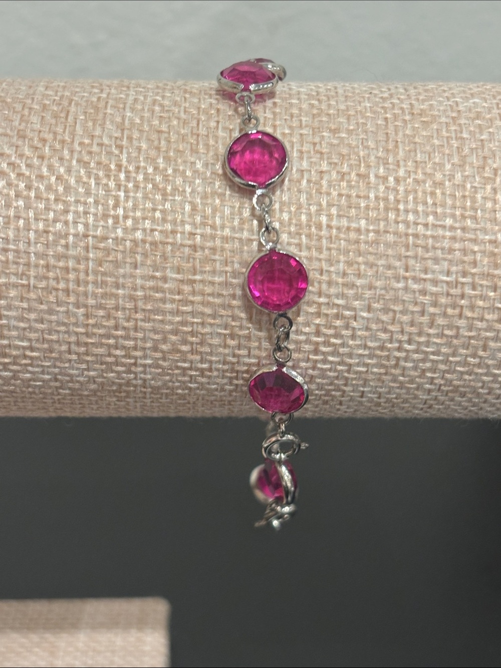 Vintage Signed Swarovski Fuchsia Pink Crystal Bezel Station Link Bracelet Swan L